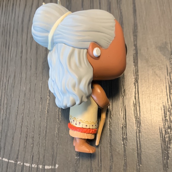 Disney Moana Funko Pop - Grandma Tala 418 - Picture 4 of 5